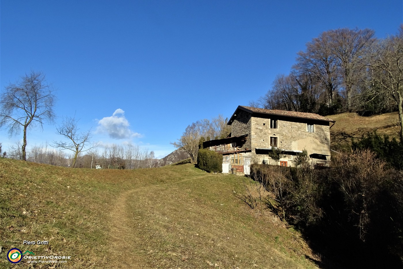 14 Passaggio ad una cascina.JPG